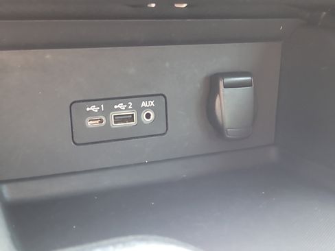 Used 2020 Nissan Sentra SR w/ Premium Package image 26