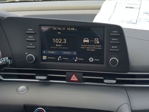 New 2025 Hyundai Elantra Sport FWD image 17