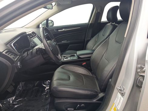 Used 2019 Ford Fusion Titanium FWD image 9
