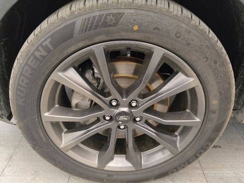 Used 2018 Ford Explorer XLT w/ Equipment Group 202A FWD image 31