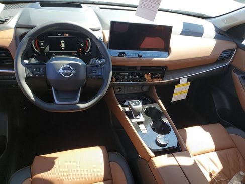 New 2026 Nissan Rogue Platinum w/ Platinum Premium Package AWD/4WD image 11