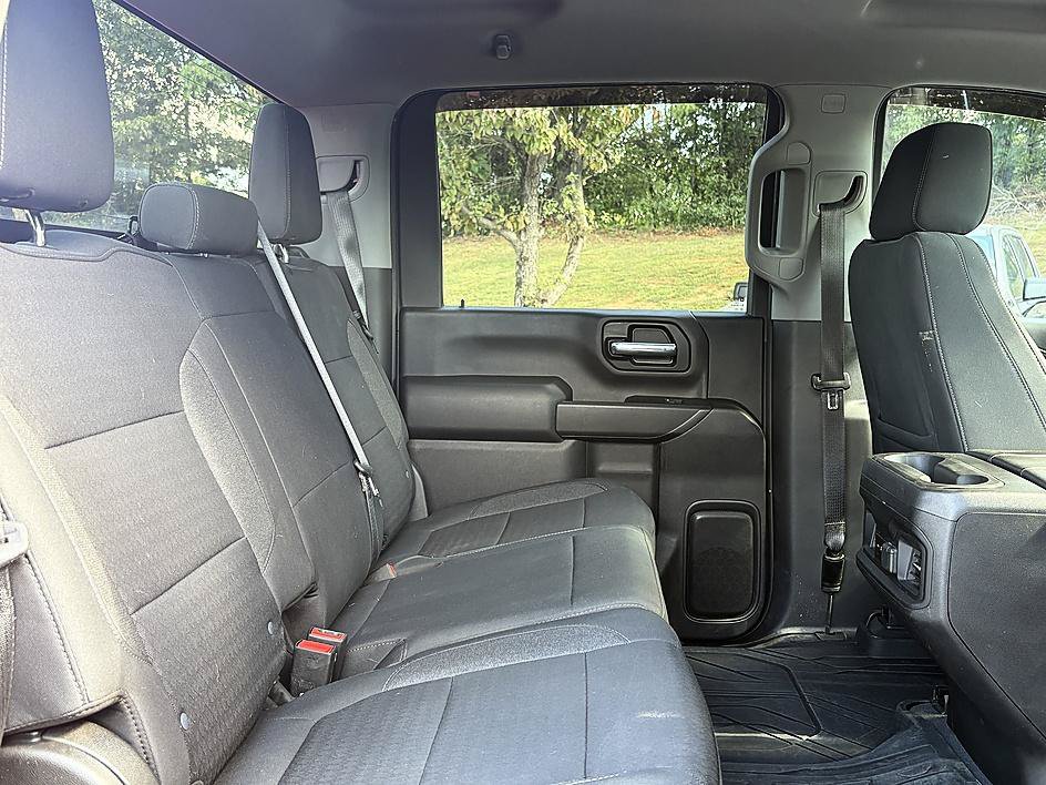 Used 2022 Chevrolet Silverado 2500 LT w/ Convenience Package AWD/4WD image 11