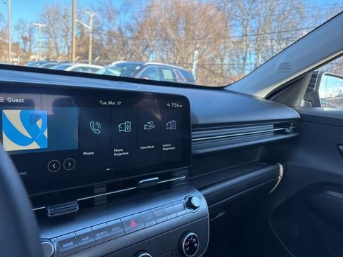 Certified 2026 Hyundai Kona SE image 18