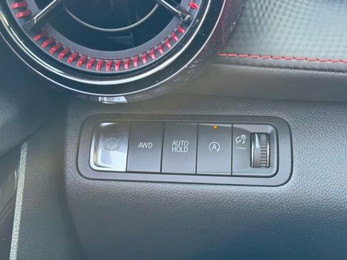 New 2026 Chevrolet Equinox RS w/ Convenience Package III AWD/4WD image 33