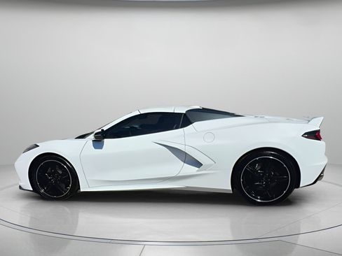 Used 2022 Chevrolet Corvette Stingray Premium Conv w/ Z51 Performance Package image 18