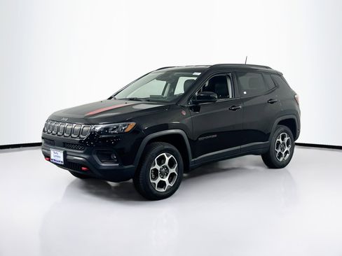 Used 2022 Jeep Compass Trailhawk AWD/4WD image 1