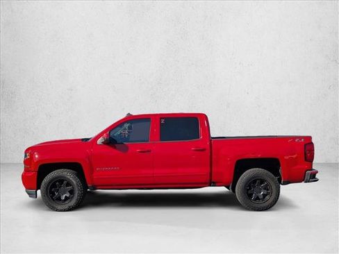 Used 2018 Chevrolet Silverado 1500 LT w/ All Star Edition image 8