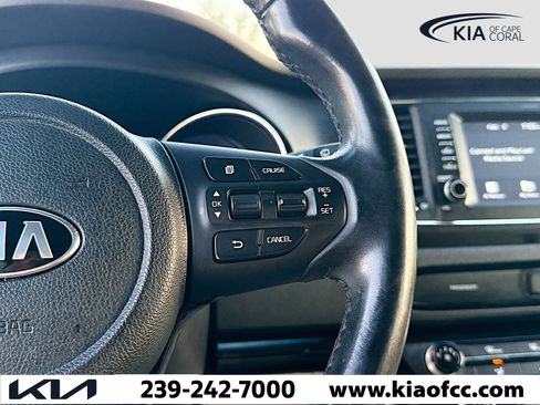 Certified 2021 Kia Sedona EX image 35