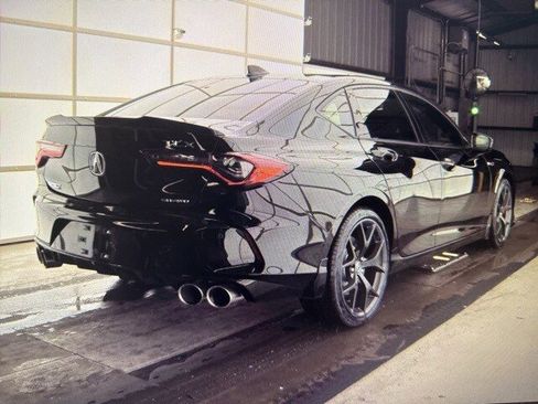 Used 2023 Acura TLX Type S image 4