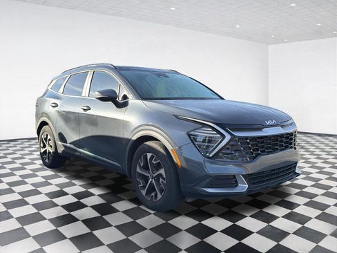 Used 2025 Kia Sportage EX w/ Premium Package FWD image 3