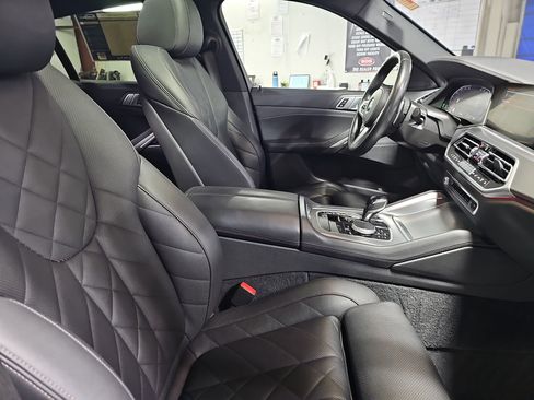 Certified 2023 BMW X6 xDrive40i w/ M Sport Package image 10