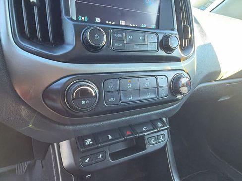 Used 2016 Chevrolet Colorado Z71 image 14