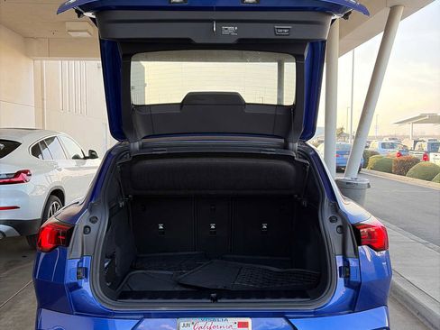 Used 2025 BMW X2 xDrive28i w/ Premium Package image 12