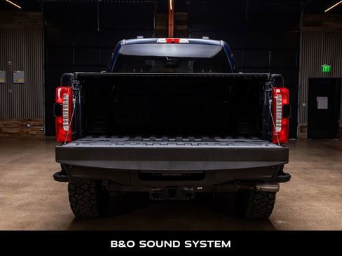 Used 2025 Ford F350 Lariat w/ Black Appearance Package image 9