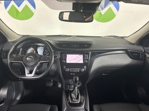 Used 2022 Nissan Rogue Sport SL w/ Premium Package image 13