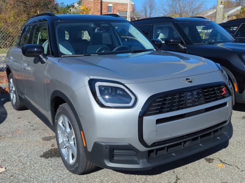 Used 2025 MINI Cooper Countryman S image 3