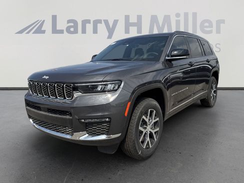 New 2025 Jeep Grand Cherokee L Limited w/ Trailer Tow Package image 4