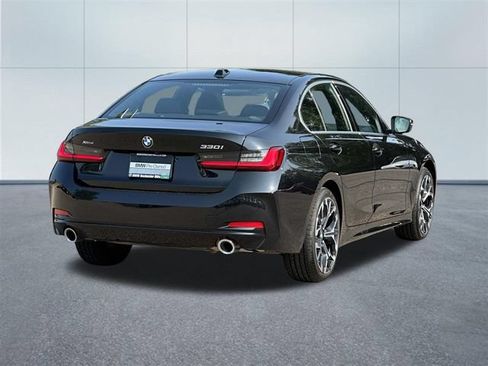 Used 2026 BMW 330i xDrive Sedan w/ Premium Package AWD/4WD image 6