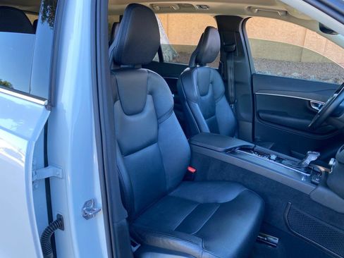 Used 2020 Volvo XC90 T6 Momentum image 52