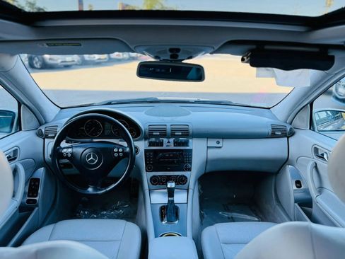Used 2005 Mercedes-Benz C 230 Sedan image 11
