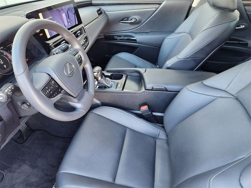 Used 2023 Lexus ES 250 w/ Premium Package image 13