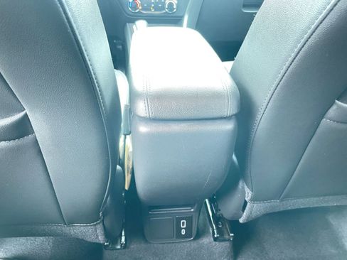 Used 2025 Buick Encore GX Preferred image 24