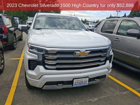 Used 2023 Chevrolet Silverado 1500 High Country w/ High Country Premium Package AWD/4WD image 3
