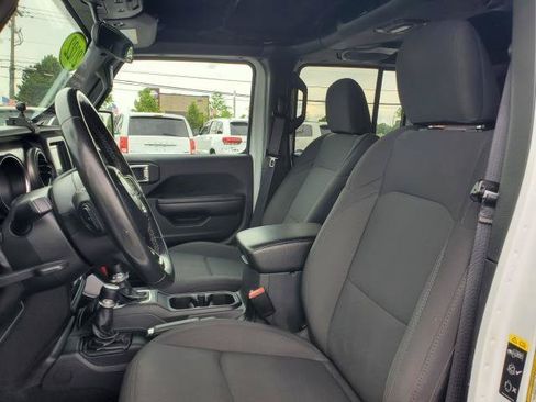 Used 2022 Jeep Wrangler Unlimited Sport AWD/4WD image 5