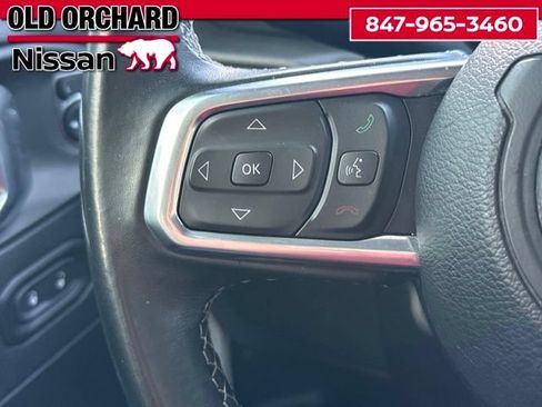 Used 2022 Jeep Wrangler Unlimited Sahara AWD/4WD image 17