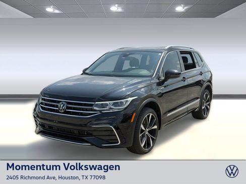 Used 2024 Volkswagen Tiguan SEL R-Line w/ MDO Package, Two-Row AWD/4WD image 1