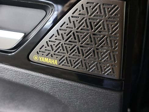 New 2026 Mitsubishi Outlander SE image 37