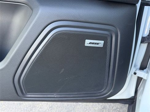 Used 2023 Porsche Macan image 11