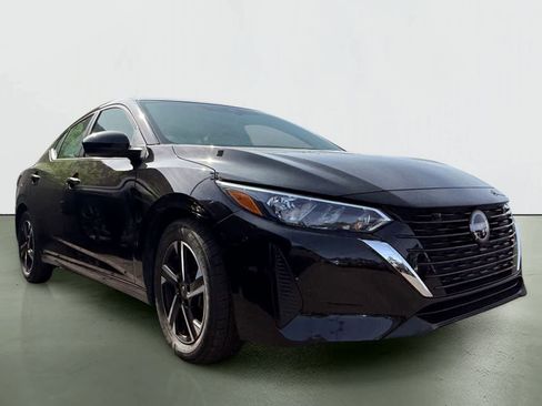 Used 2024 Nissan Sentra SV FWD image 5