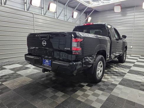 Used 2023 Nissan Frontier S AWD/4WD image 5