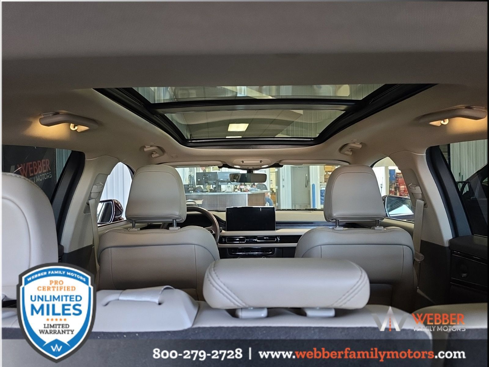 Used 2023 Lincoln Nautilus Reserve w/ Luxury Package AWD/4WD image 9