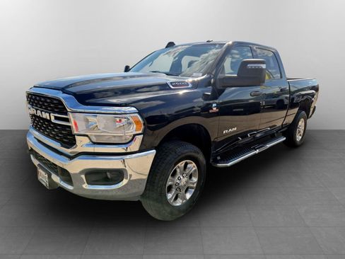 Used 2024 RAM 2500 Big Horn AWD/4WD image 12