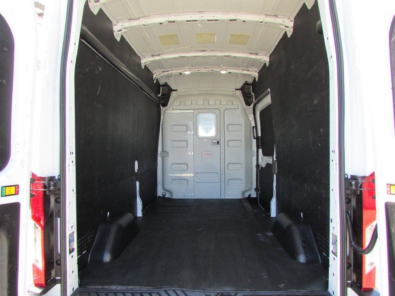Used 2025 Ford Transit 250 148 High Roof w/ Load Area Protection Package RWD image 24