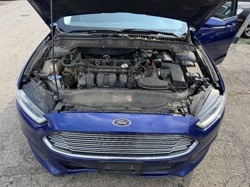 Used 2015 Ford Fusion SE FWD image 17