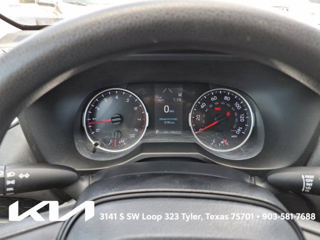 Used 2019 Toyota RAV4 LE FWD image 27