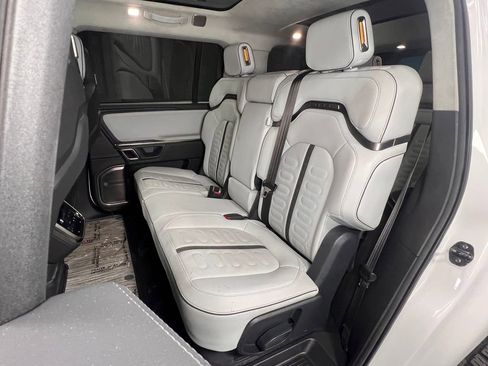 Used 2023 Rivian R1S Adventure image 18