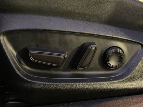 Used 2024 Toyota Camry SE image 10