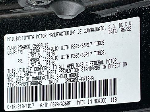 Used 2022 Toyota Tacoma TRD Sport w/ Black Out Package (TMS) AWD/4WD image 30