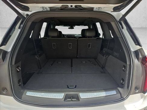 Used 2024 Cadillac XT6 Luxury FWD image 6