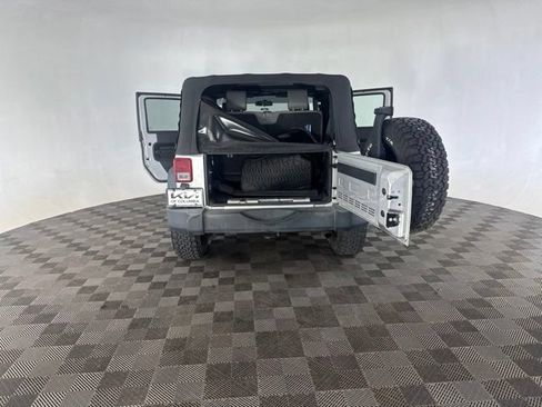 Used 2008 Jeep Wrangler X AWD/4WD image 17