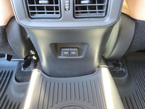 Certified 2025 Toyota RAV4 XLE image 15