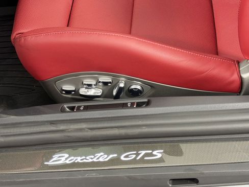 Used 2025 Porsche 718 Boxster GTS image 17