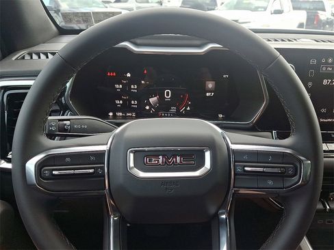 New 2025 GMC Canyon Elevation w/ Convenience Package image 15