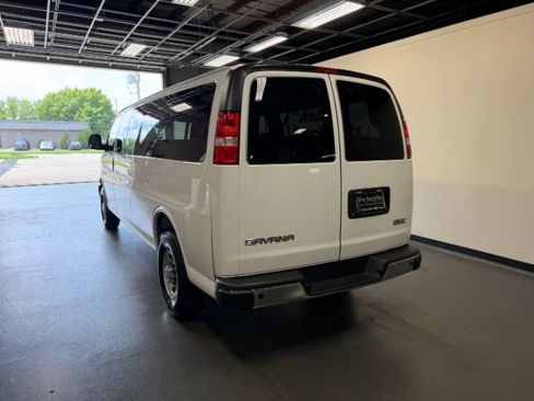 Used 2025 GMC Savana 3500 LT w/ LT Preferred Equipment Group RWD image 2