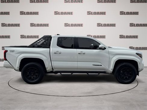 Used 2024 Toyota Tacoma TRD Sport w/ TRD Sport Upgrade Package image 6