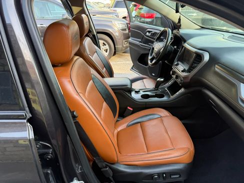 Used 2018 GMC Acadia SLT AWD/4WD image 14
